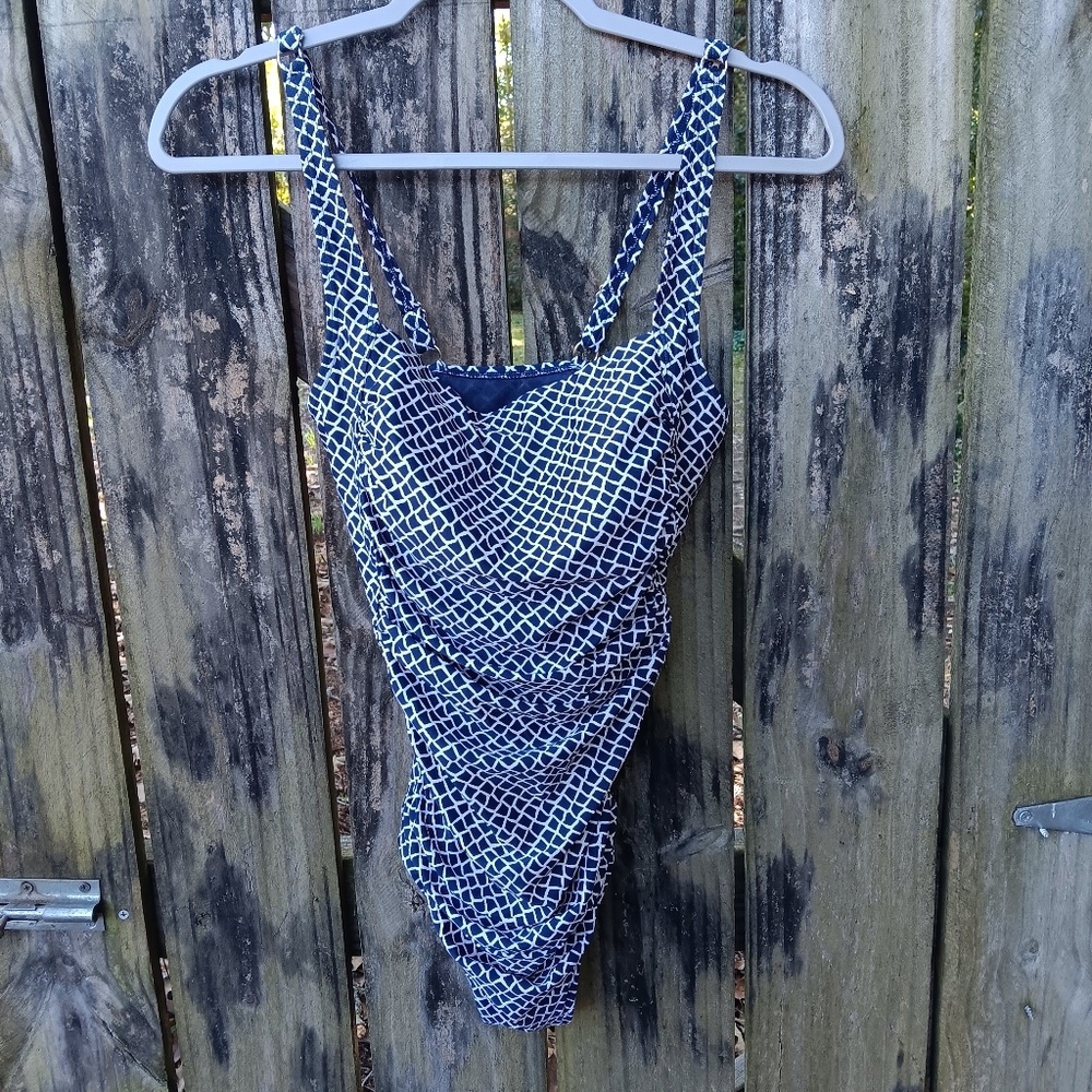 L.L. Bean One Piece UPF 50+ Swimsuit 10 Reg